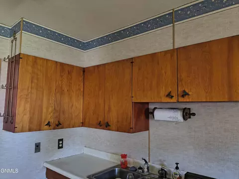 Kitchen - 416 Main St, Edgeley, ND 58433 photo 2 of 3