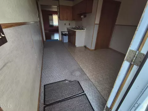 Entry Way - 416 Main St, Edgeley, ND 58433 photo 1 of 3