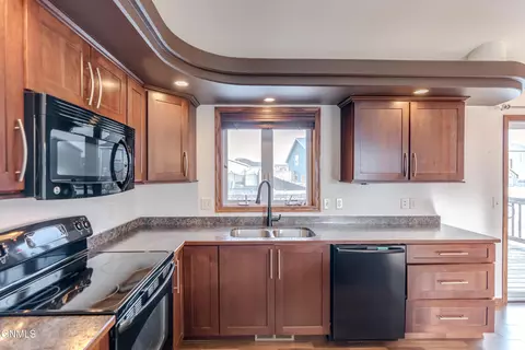 3916 48th St NW, Mandan, ND 58554 photo 8