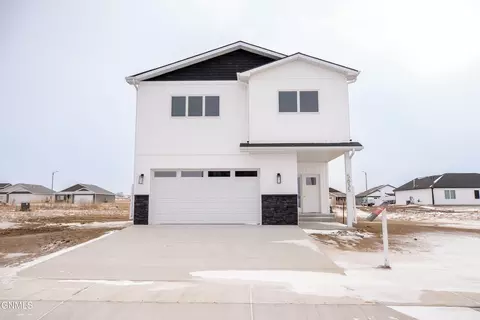 5835 28th Ave SE, Lincoln, ND 58504