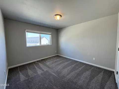 Bedroom - 3304 Kenner Loop, Bismarck, ND 58504 photo 5 of 7