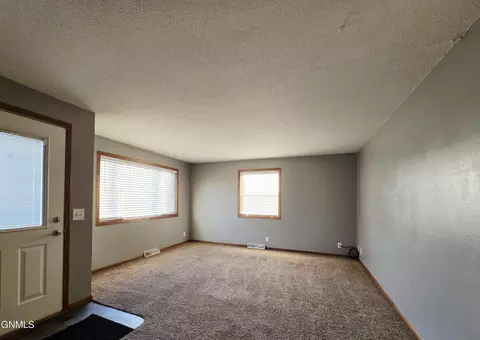 Living - 512 Gary Ave, Bismarck, ND 58501 photo 1 of 3