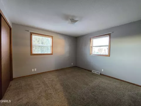 Bedroom - 512 Gary Ave, Bismarck, ND 58501 photo 2 of 3