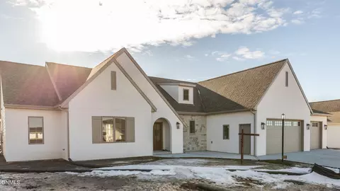 3403 Palmer Pl, Bismarck, ND 58503