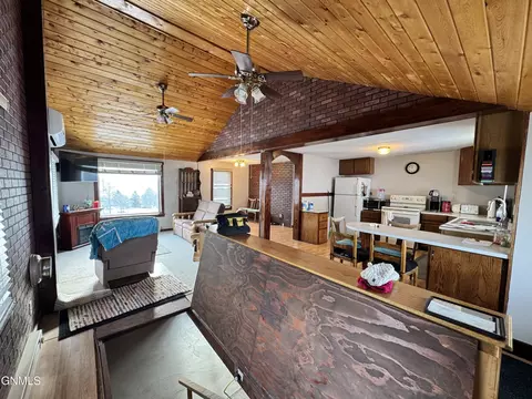 11914 47th St NW, Epping, ND 58843 photo 8