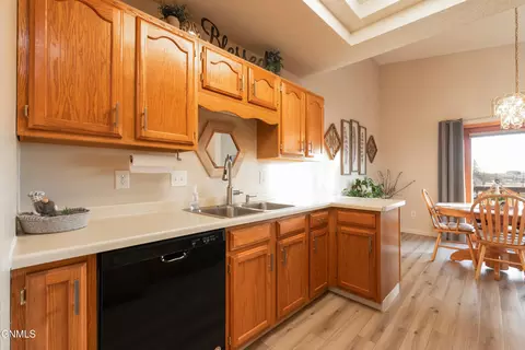 3422 Rosser Ave, Bismarck, ND 58501 photo 5