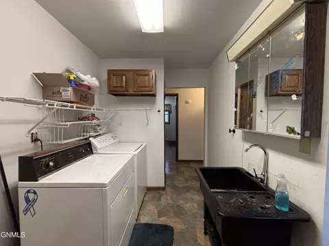 Other - 917 Main St, Stanton, ND 58571 photo 4 of 7
