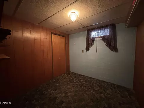 Bedroom - 917 Main St, Stanton, ND 58571 photo 6 of 6