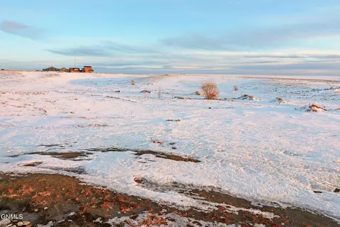 14960 Cochise St, Williston, ND 58801 photo 9