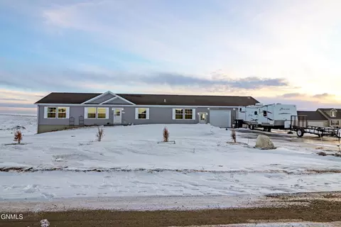 14960 Cochise St, Williston, ND 58801 photo 4