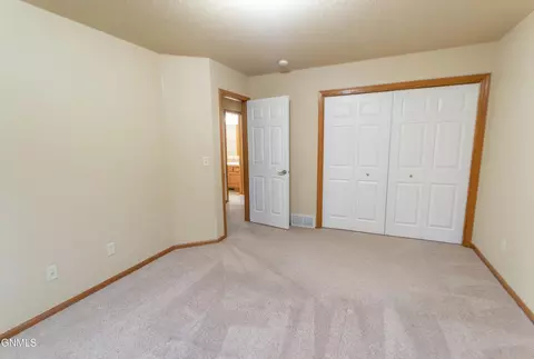 1073 Turnpike Ave, Bismarck, ND 58501 photo 18