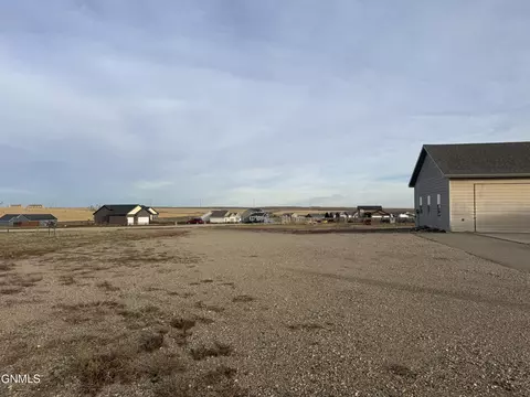 Exterior - 13683 Mulberry, Williston, ND 58801 photo 5 of 7