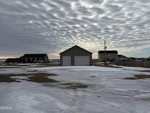 Other - 13683 Mulberry, Williston, ND 58801 photo 5 of 50