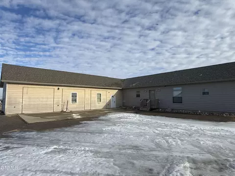 Exterior - 13683 Mulberry, Williston, ND 58801 photo 1 of 7
