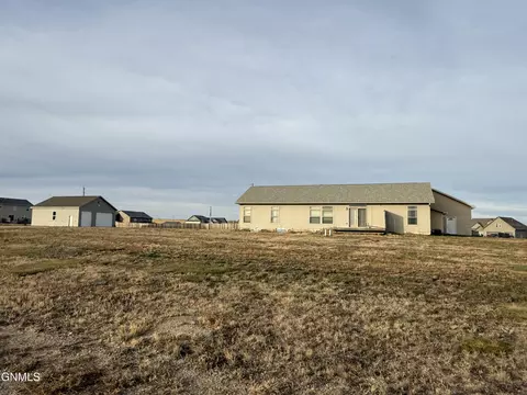 Exterior - 13683 Mulberry, Williston, ND 58801 photo 7 of 7
