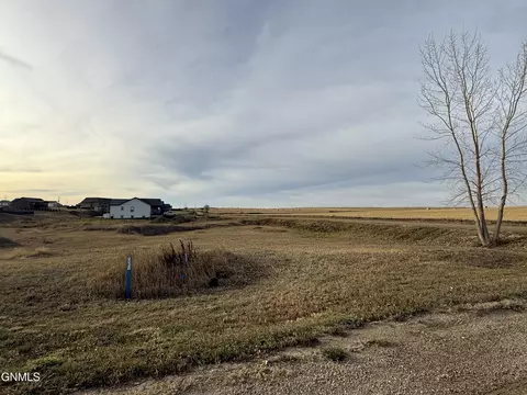 5980 137th Ave NW, Williston, ND 58801 photo 3