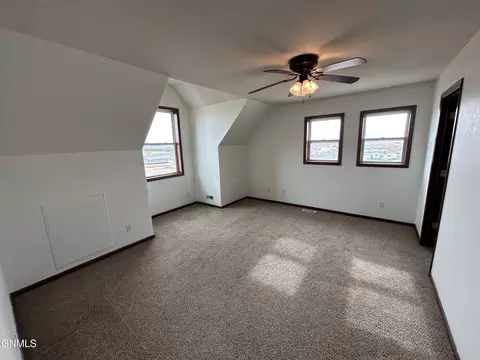 Bedroom - 4464 146w Ave NW, Williston, ND 58801 photo 3 of 8