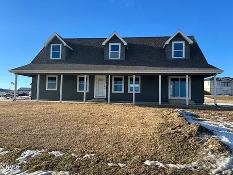 4464 146w Ave NW, Williston, ND 58801