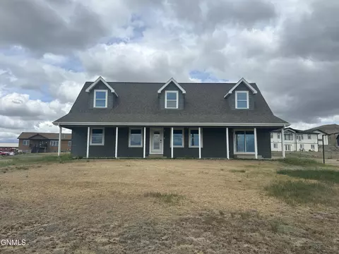 Exterior - 4464 146w Ave NW, Williston, ND 58801 photo 2 of 3