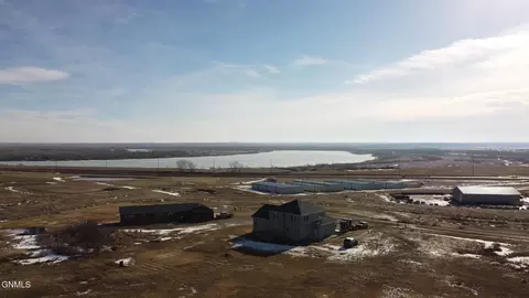 View/Area - 4464 146w Ave NW, Williston, ND 58801 photo 2 of 7