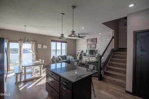 3250 Capitol Ave E, Bismarck, ND 58501 photo 6