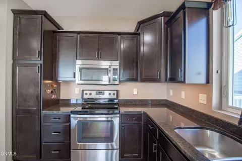 3250 Capitol Ave E, Bismarck, ND 58501 photo 23