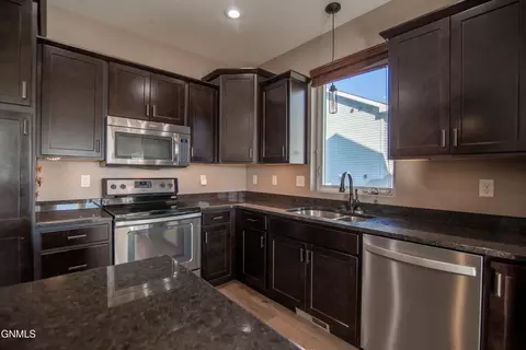 3250 Capitol Ave E, Bismarck, ND 58501 photo 21