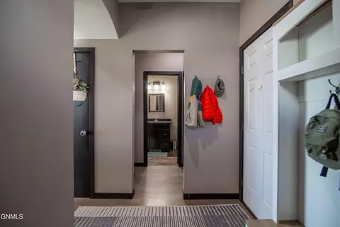 3250 Capitol Ave E, Bismarck, ND 58501 photo 15