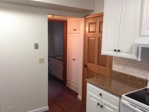 Entry Way - 405 E Interstate Ave, Bismarck, ND 58503 photo 2 of 2