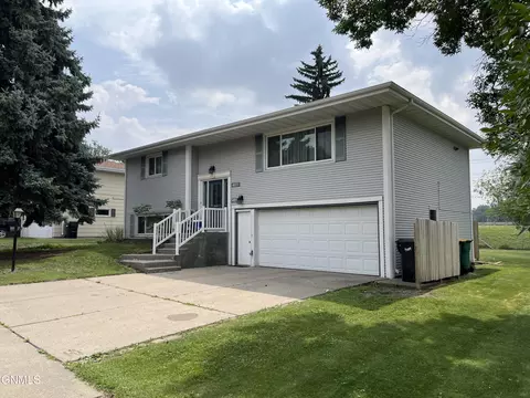Exterior - 405 E Interstate Ave, Bismarck, ND 58503 photo 3 of 5