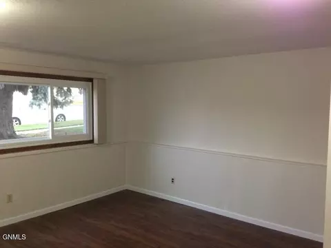 Living - 405 E Interstate Ave, Bismarck, ND 58503 photo 2 of 2