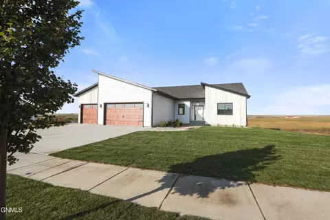 3103 44th Ave W, Williston, ND 58801