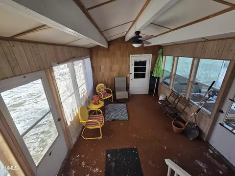 Exterior - 601 14th Ave W, Williston, ND 58801 photo 3 of 3
