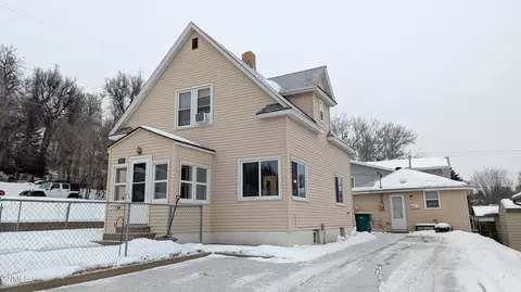 510 3rd Ave NW, Mandan, ND 58554