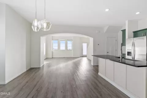 3208 Jericho Rd, Bismarck, ND 58503 photo 9
