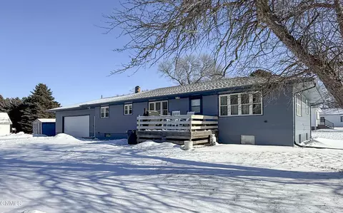 408 Hazel Ave, Hazelton, ND 58544