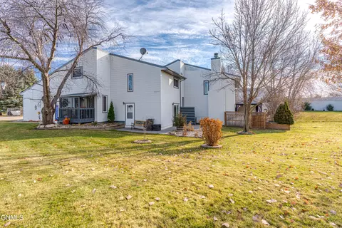 Exterior - 2872 Warwick Loop, Bismarck, ND 58504 photo 14 of 18