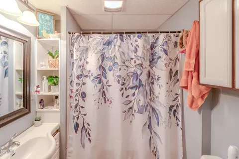Bath - 2872 Warwick Loop, Bismarck, ND 58504 photo 5 of 5