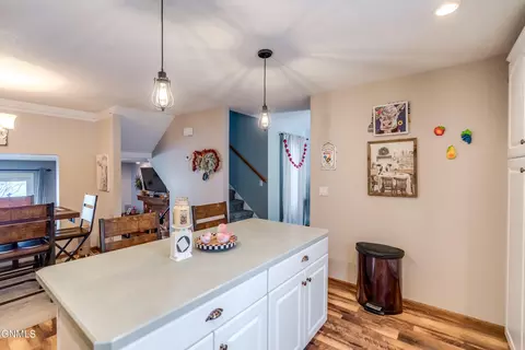 Kitchen - 2872 Warwick Loop, Bismarck, ND 58504 photo 8 of 9