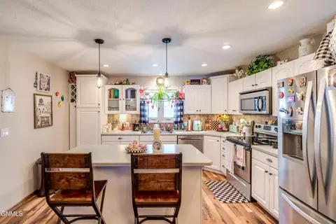 Kitchen - 2872 Warwick Loop, Bismarck, ND 58504 photo 9 of 9