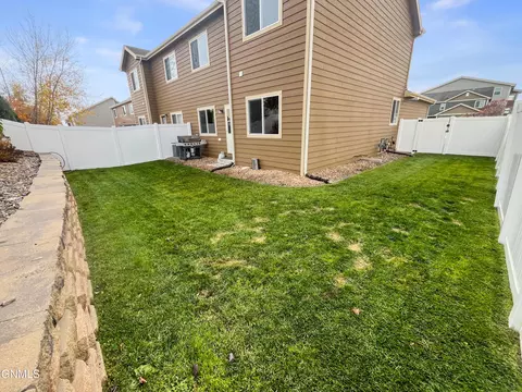 Exterior - 2818 23rd St W, Williston, ND 58801 photo 2 of 6