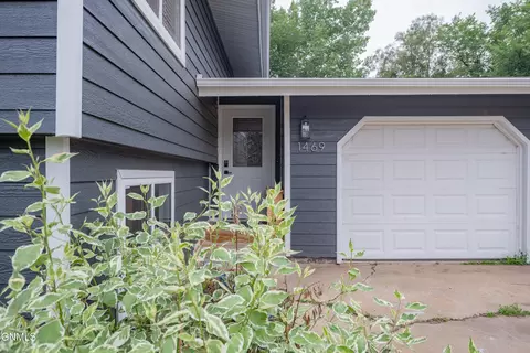 1469 2nd Ave E, Dickinson, ND 58601 photo 5