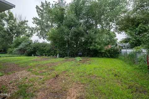 1469 2nd Ave E, Dickinson, ND 58601 photo 54
