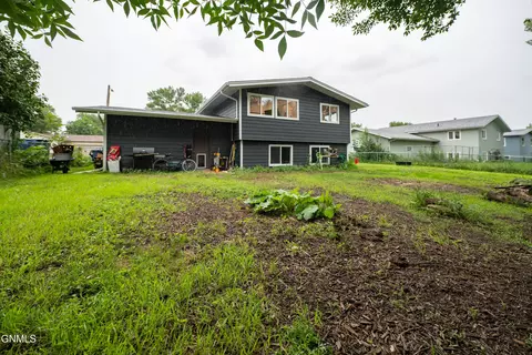 1469 2nd Ave E, Dickinson, ND 58601 photo 53