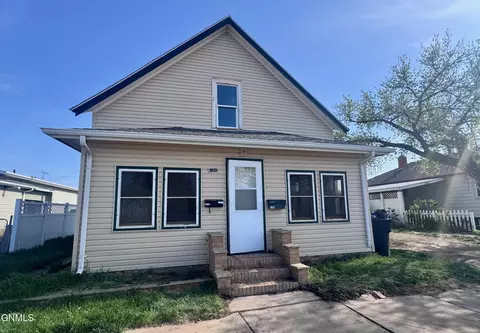 Other - 134 E Broadway St, Dickinson, ND 58601 photo 2 of 19