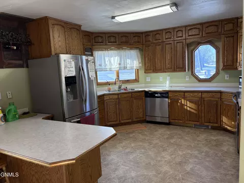 Kitchen - 715 4th St, Edgeley, ND 58433 photo 6 of 6
