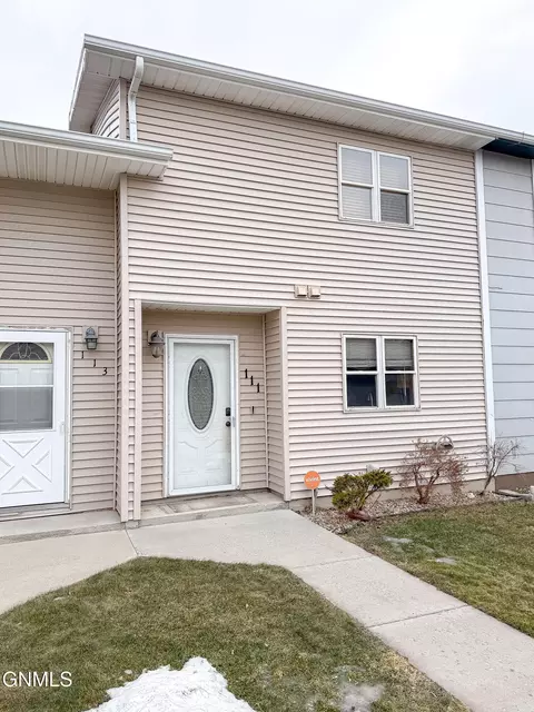 111 2nd Ave NE, Surrey, ND 58785
