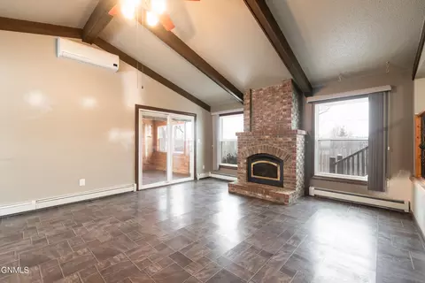 1001 2nd St NE, Mandan, ND 58554 photo 7