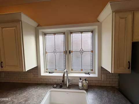 Kitchen - 615 Main St, Edgeley, ND 58433 photo 5 of 5