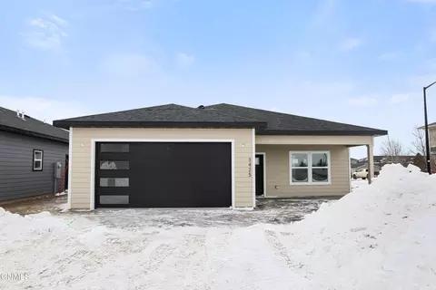 3425 35th St W, Williston, ND 58801 photo 1